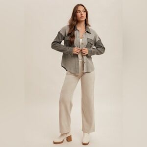 Hem & Thread Gray Button-Up Top